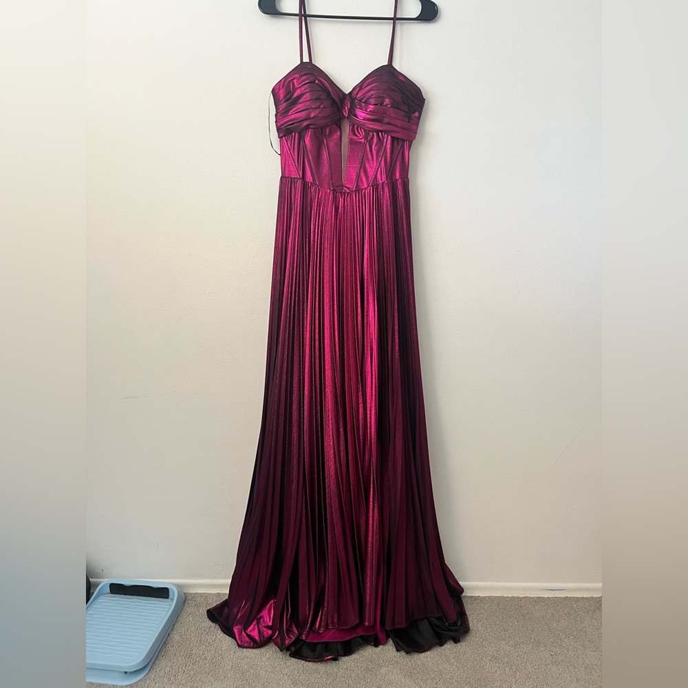 Chic Magenta Spaghetti Strap prom dress!! *only worn once!*